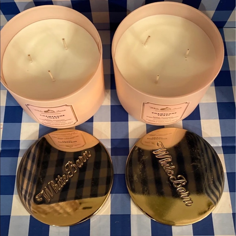 Bath and body works candles- Champagne Toast - Picture 3 of 3